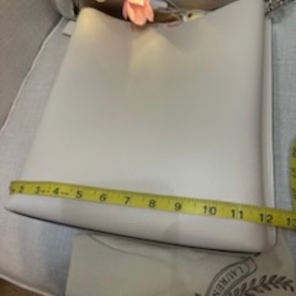 Coach Off-White Leather Shoulder Bag - Picture 5 of 11